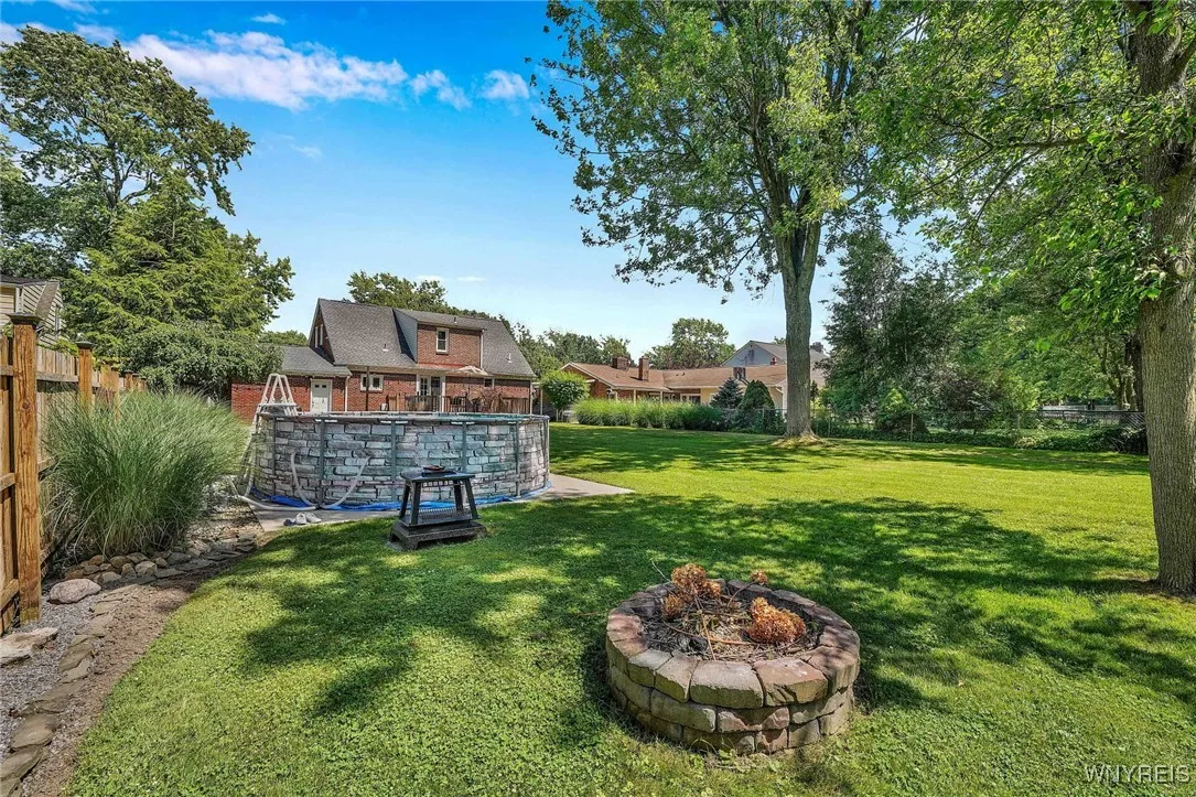 4964 Meadowbrook Road, Clarence, New York 14221, Clarence, New York 14221, 3 Bedrooms Bedrooms, 8 Rooms Rooms,2 BathroomsBathrooms,Residential,Closed,4964 Meadowbrook Road, Clarence, New York 14221,B1617809