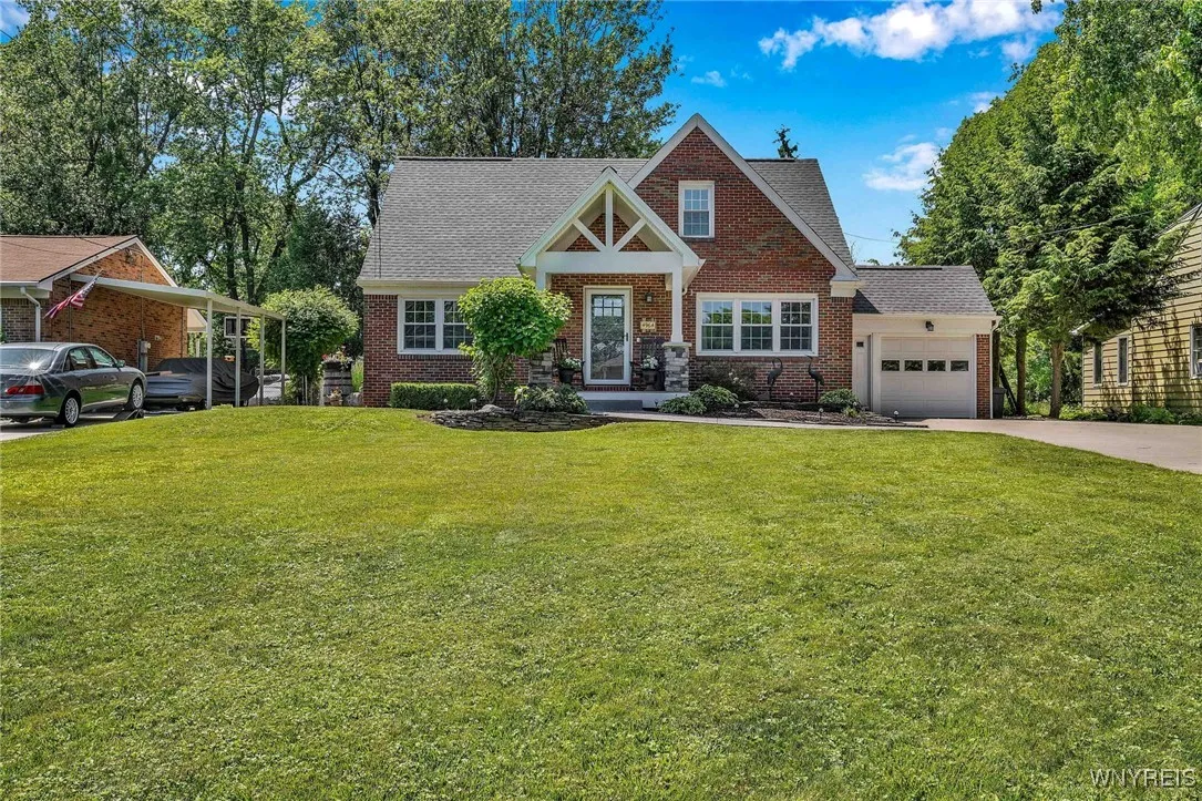 4964 Meadowbrook Road, Clarence, New York 14221, Clarence, New York 14221, 3 Bedrooms Bedrooms, 8 Rooms Rooms,2 BathroomsBathrooms,Residential,Closed,4964 Meadowbrook Road, Clarence, New York 14221,B1617809