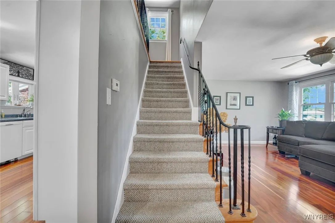 4964 Meadowbrook Road, Clarence, New York 14221, Clarence, New York 14221, 3 Bedrooms Bedrooms, 8 Rooms Rooms,2 BathroomsBathrooms,Residential,Closed,4964 Meadowbrook Road, Clarence, New York 14221,B1617809