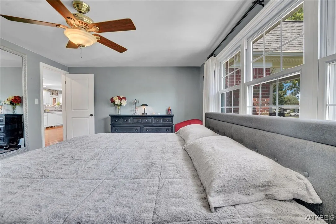 4964 Meadowbrook Road, Clarence, New York 14221, Clarence, New York 14221, 3 Bedrooms Bedrooms, 8 Rooms Rooms,2 BathroomsBathrooms,Residential,Closed,4964 Meadowbrook Road, Clarence, New York 14221,B1617809