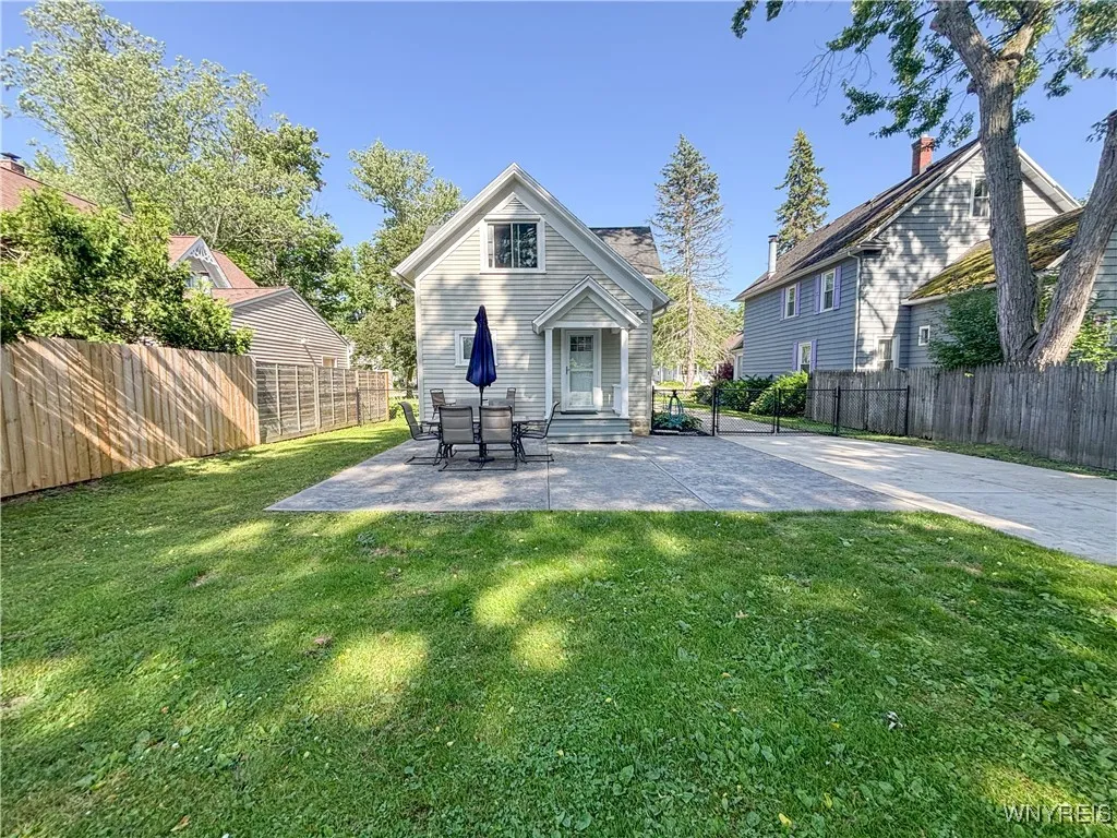 40 Hawkins Avenue, Hamburg, New York 14075, Hamburg, New York 14075, 3 Bedrooms Bedrooms, 7 Rooms Rooms,2 BathroomsBathrooms,Residential,Closed,40 Hawkins Avenue, Hamburg, New York 14075,B1617055