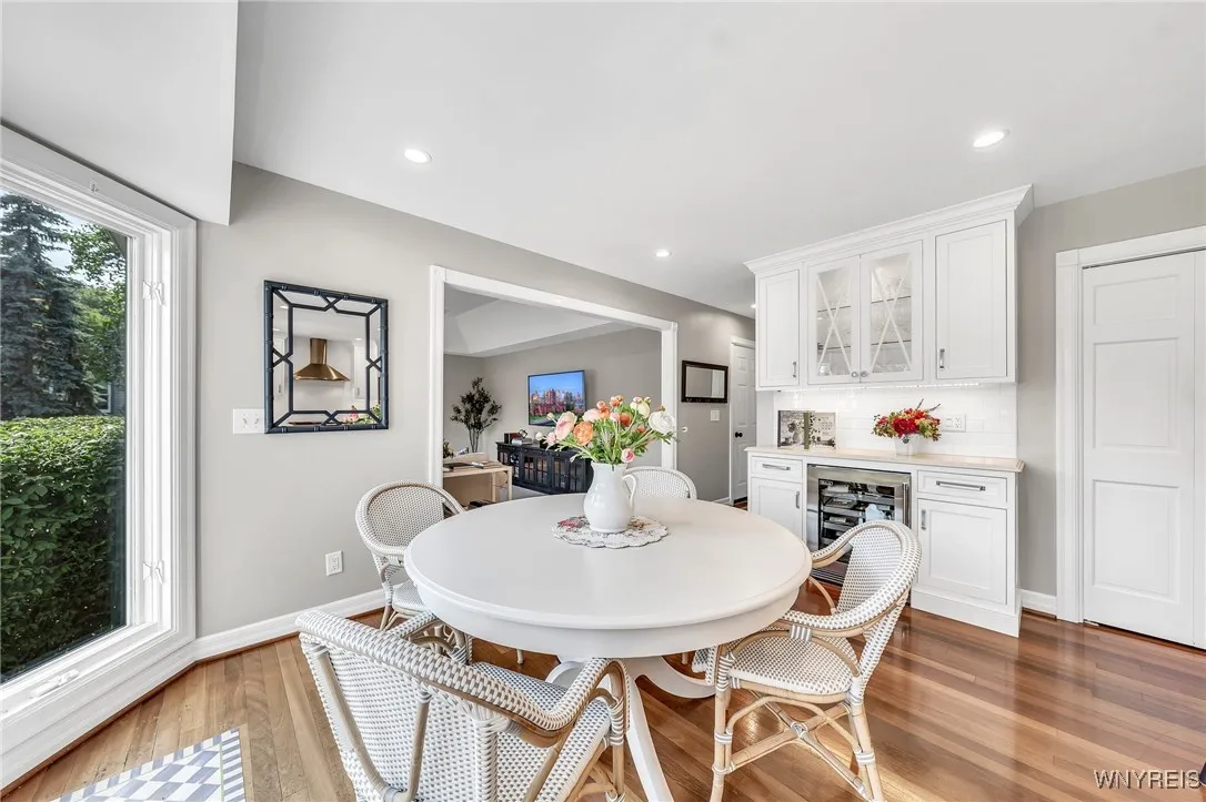 34 Dawnbrook Lane, Amherst, New York 14221, Amherst, New York 14221, 4 Bedrooms Bedrooms, 9 Rooms Rooms,2 BathroomsBathrooms,Residential,Closed,34 Dawnbrook Lane, Amherst, New York 14221,0,B1618010