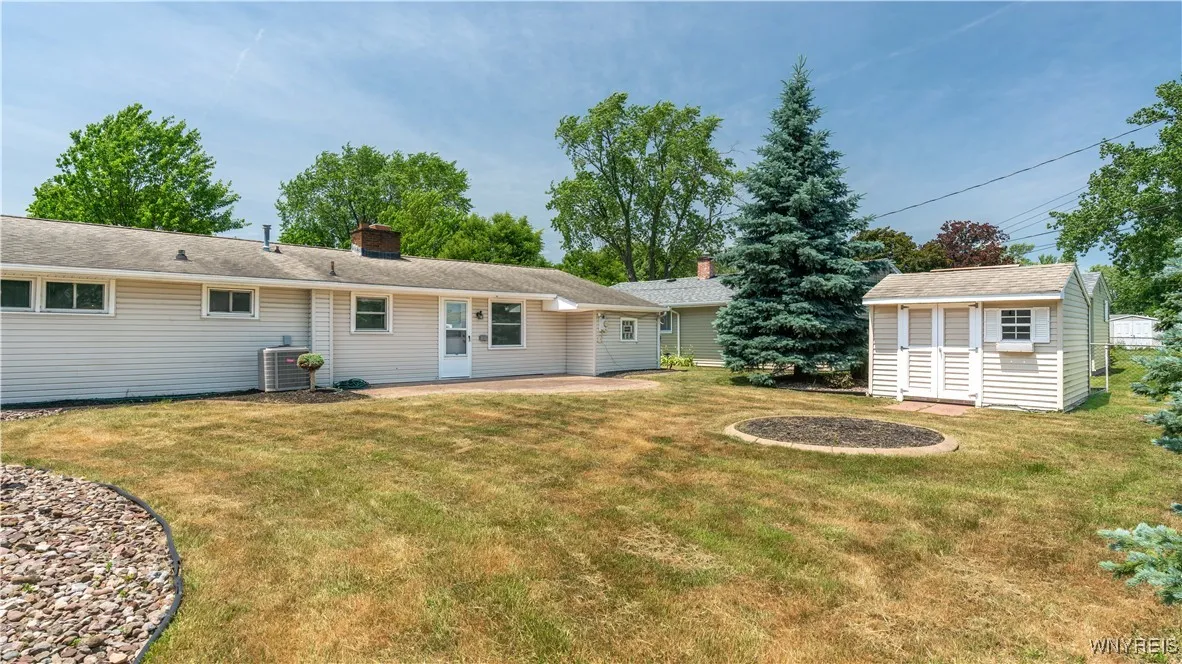 89 Burnside Drive, Tonawanda-town, New York 14150, Tonawanda, New York 14150, 3 Bedrooms Bedrooms, 6 Rooms Rooms,1 BathroomBathrooms,Residential,Closed,89 Burnside Drive, Tonawanda-town, New York 14150,0,B1617367