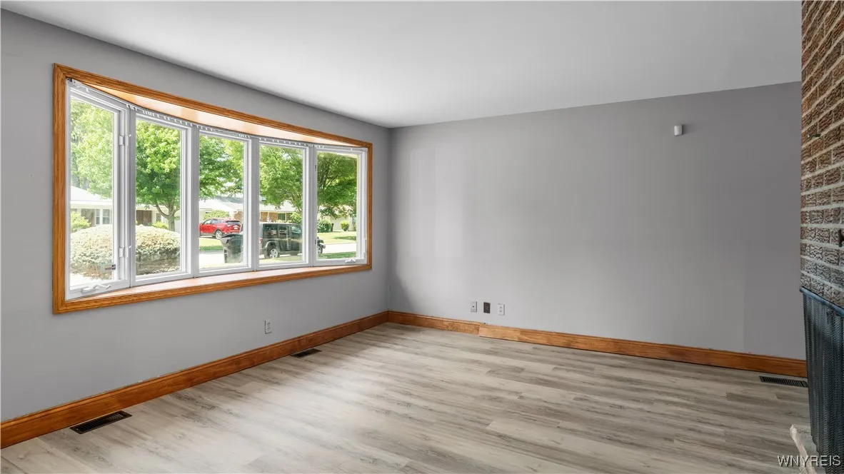89 Burnside Drive, Tonawanda-town, New York 14150, Tonawanda, New York 14150, 3 Bedrooms Bedrooms, 6 Rooms Rooms,1 BathroomBathrooms,Residential,Closed,89 Burnside Drive, Tonawanda-town, New York 14150,0,B1617367