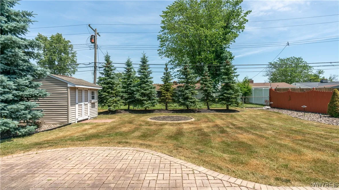89 Burnside Drive, Tonawanda-town, New York 14150, Tonawanda, New York 14150, 3 Bedrooms Bedrooms, 6 Rooms Rooms,1 BathroomBathrooms,Residential,Closed,89 Burnside Drive, Tonawanda-town, New York 14150,0,B1617367