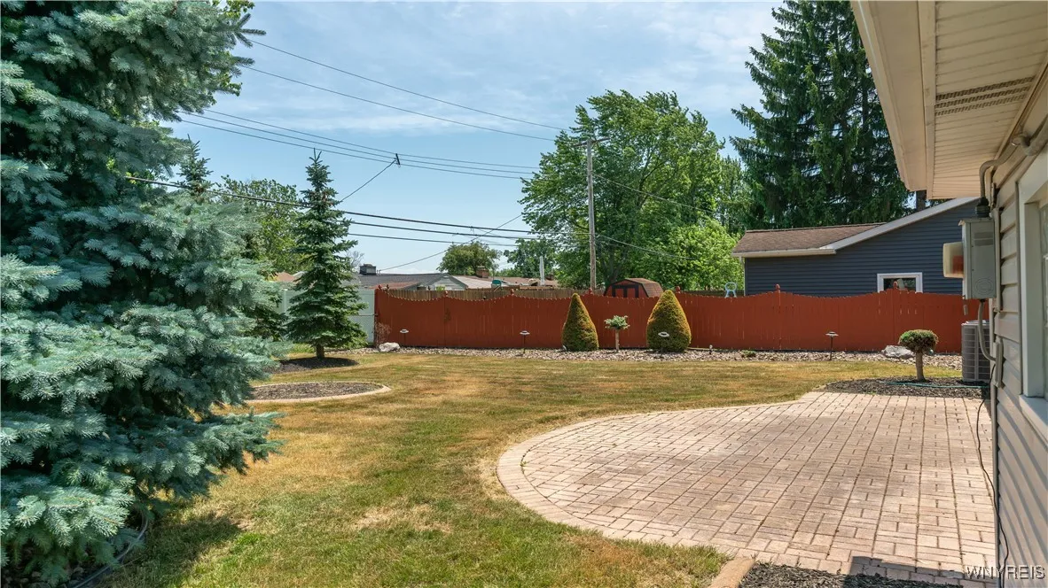 89 Burnside Drive, Tonawanda-town, New York 14150, Tonawanda, New York 14150, 3 Bedrooms Bedrooms, 6 Rooms Rooms,1 BathroomBathrooms,Residential,Closed,89 Burnside Drive, Tonawanda-town, New York 14150,0,B1617367