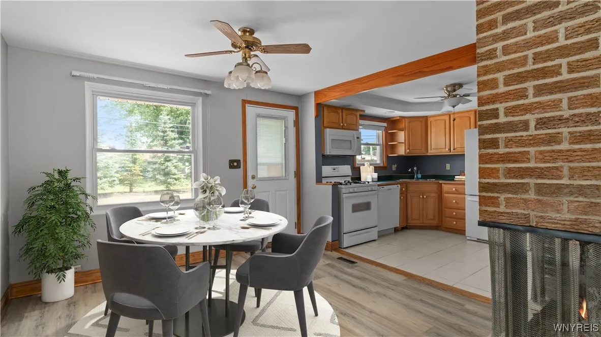 89 Burnside Drive, Tonawanda-town, New York 14150, Tonawanda, New York 14150, 3 Bedrooms Bedrooms, 6 Rooms Rooms,1 BathroomBathrooms,Residential,Closed,89 Burnside Drive, Tonawanda-town, New York 14150,0,B1617367