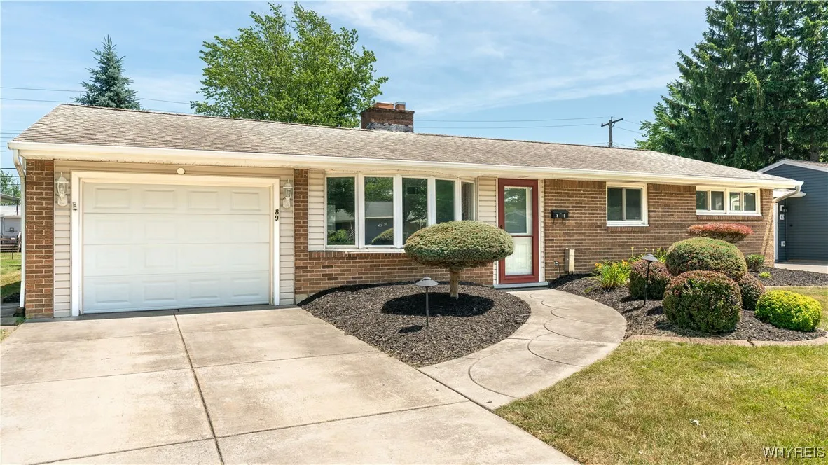 89 Burnside Drive, Tonawanda-town, New York 14150, Tonawanda, New York 14150, 3 Bedrooms Bedrooms, 6 Rooms Rooms,1 BathroomBathrooms,Residential,Closed,89 Burnside Drive, Tonawanda-town, New York 14150,0,B1617367
