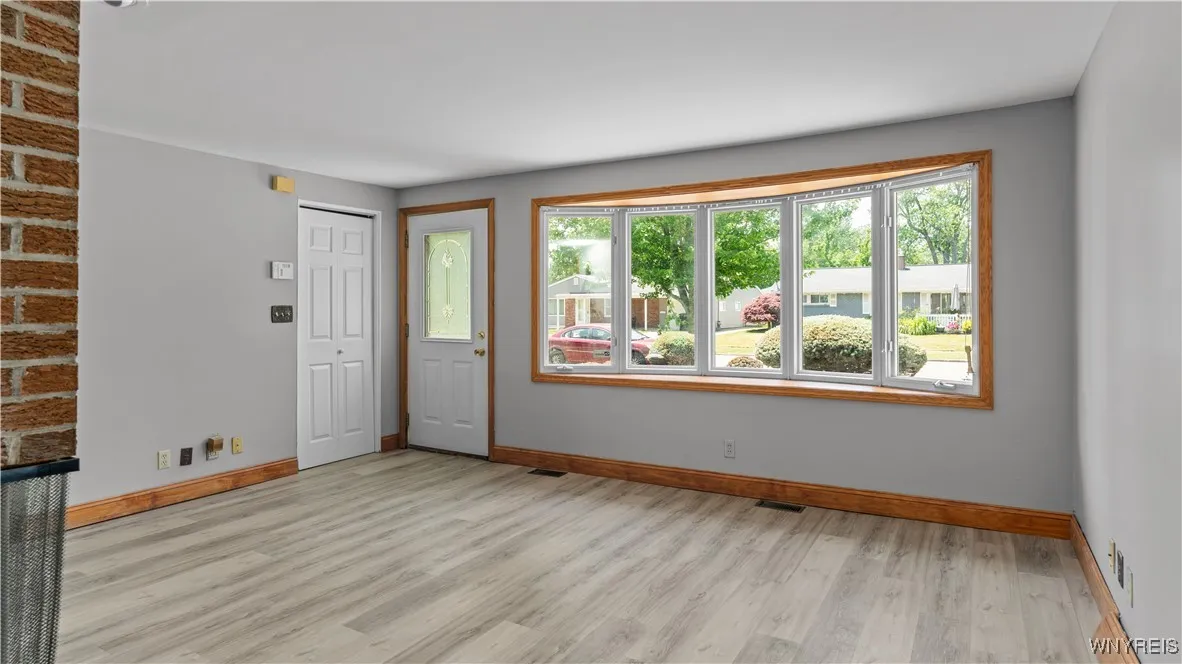 89 Burnside Drive, Tonawanda-town, New York 14150, Tonawanda, New York 14150, 3 Bedrooms Bedrooms, 6 Rooms Rooms,1 BathroomBathrooms,Residential,Closed,89 Burnside Drive, Tonawanda-town, New York 14150,0,B1617367