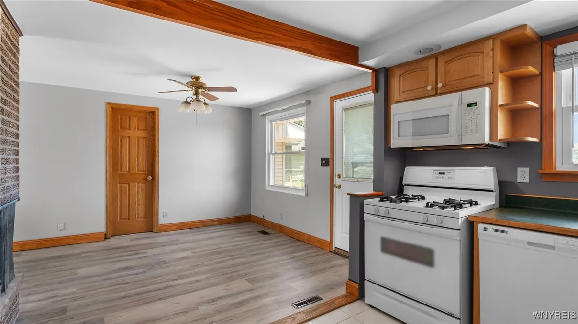 89 Burnside Drive, Tonawanda-town, New York 14150, Tonawanda, New York 14150, 3 Bedrooms Bedrooms, 6 Rooms Rooms,1 BathroomBathrooms,Residential,Closed,89 Burnside Drive, Tonawanda-town, New York 14150,0,B1617367