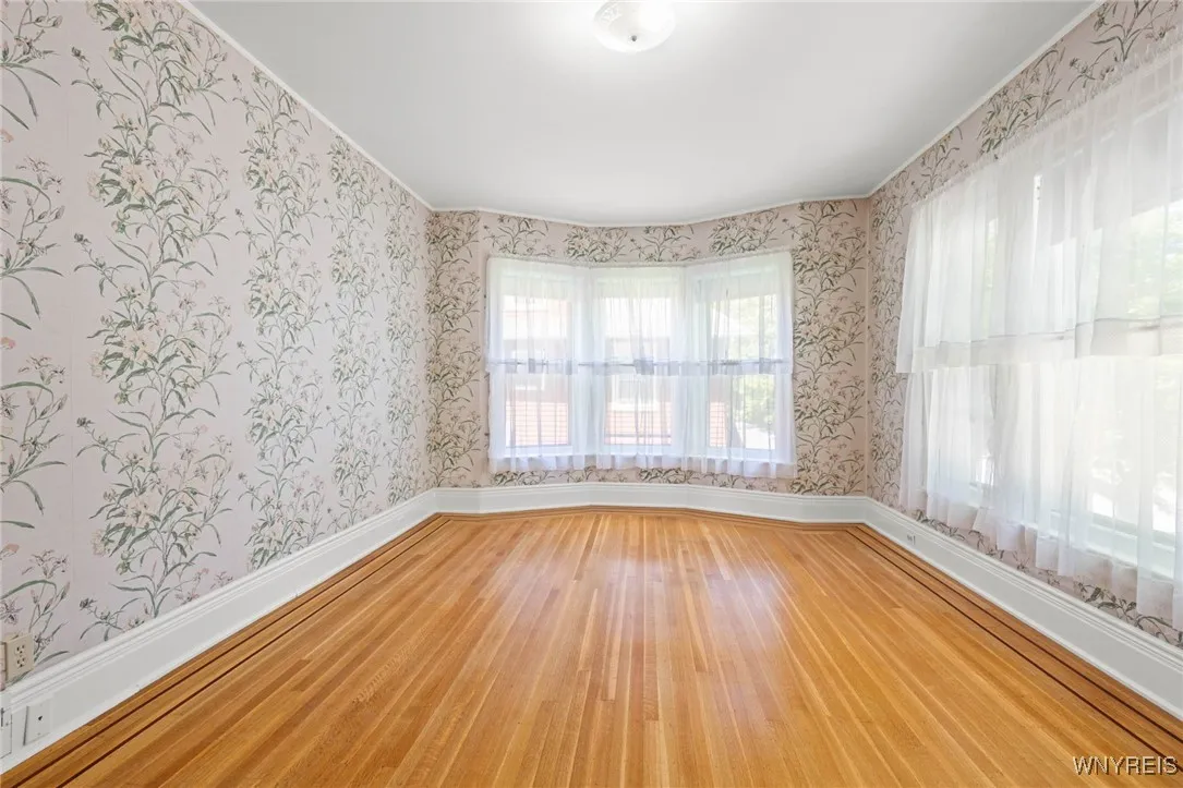 21 Ross St, Batavia-city, New York 14020, Batavia City, New York 14020, 4 Bedrooms Bedrooms, 14 Rooms Rooms,3 BathroomsBathrooms,Residential,Closed,21 Ross St, Batavia-city, New York 14020,B1617829