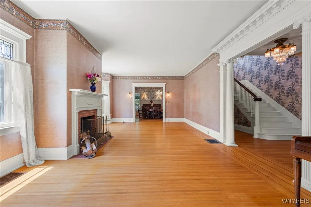 21 Ross St, Batavia-city, New York 14020, Batavia City, New York 14020, 4 Bedrooms Bedrooms, 14 Rooms Rooms,3 BathroomsBathrooms,Residential,Closed,21 Ross St, Batavia-city, New York 14020,B1617829