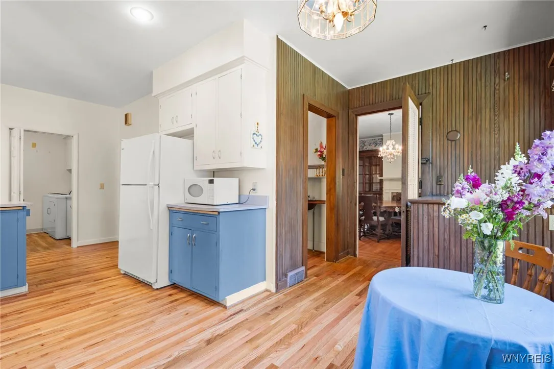 21 Ross St, Batavia-city, New York 14020, Batavia City, New York 14020, 4 Bedrooms Bedrooms, 14 Rooms Rooms,3 BathroomsBathrooms,Residential,Closed,21 Ross St, Batavia-city, New York 14020,B1617829