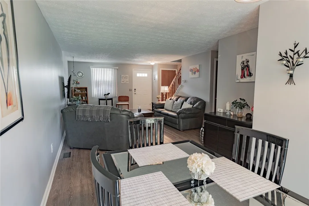 61 Southfield Drive, Webster, New York 14580, Webster, New York 14580, 2 Bedrooms Bedrooms, 4 Rooms Rooms,1 BathroomBathrooms,Residential,Closed,61 Southfield Drive, Webster, New York 14580,R1616406