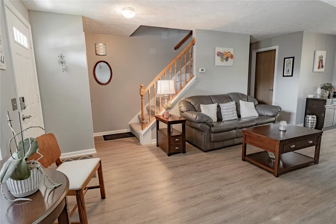 61 Southfield Drive, Webster, New York 14580, Webster, New York 14580, 2 Bedrooms Bedrooms, 4 Rooms Rooms,1 BathroomBathrooms,Residential,Closed,61 Southfield Drive, Webster, New York 14580,R1616406