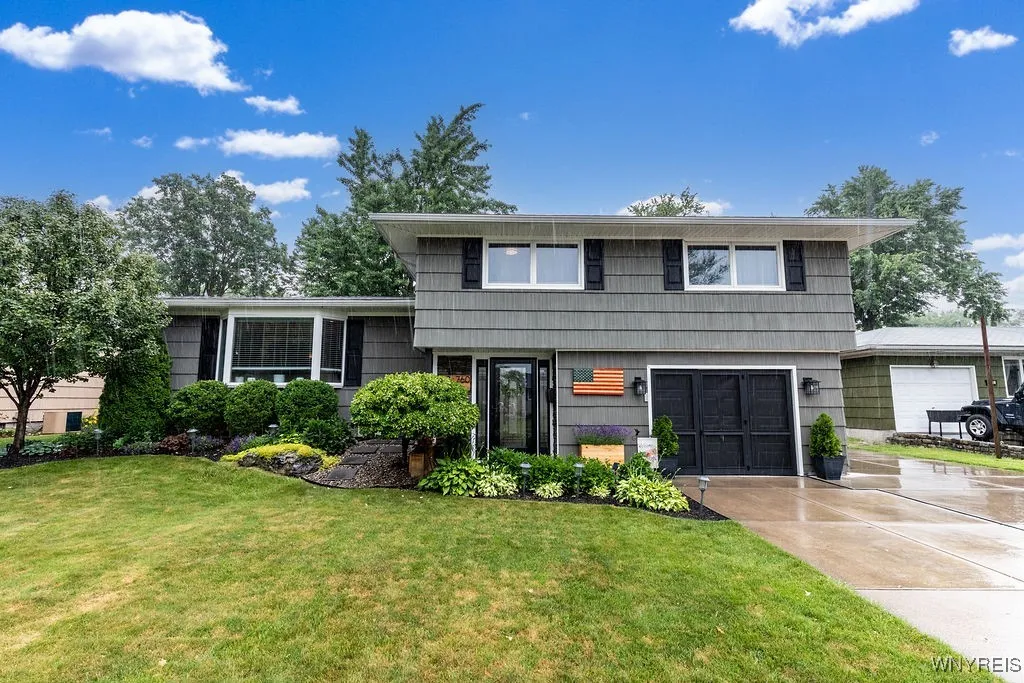 760 Westbrook Drive, North Tonawanda, New York 141, North Tonawanda, New York 14120, 4 Bedrooms Bedrooms, 14 Rooms Rooms,2 BathroomsBathrooms,Residential,Closed,760 Westbrook Drive, North Tonawanda, New York 141,B1617031