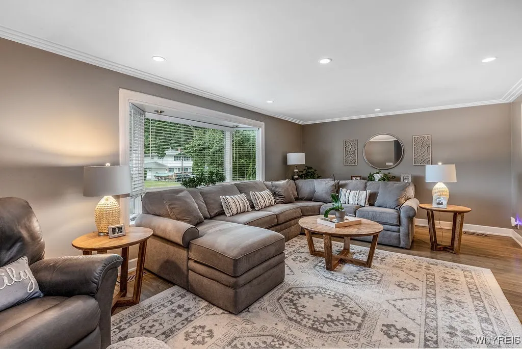 760 Westbrook Drive, North Tonawanda, New York 141, North Tonawanda, New York 14120, 4 Bedrooms Bedrooms, 14 Rooms Rooms,2 BathroomsBathrooms,Residential,Closed,760 Westbrook Drive, North Tonawanda, New York 141,B1617031