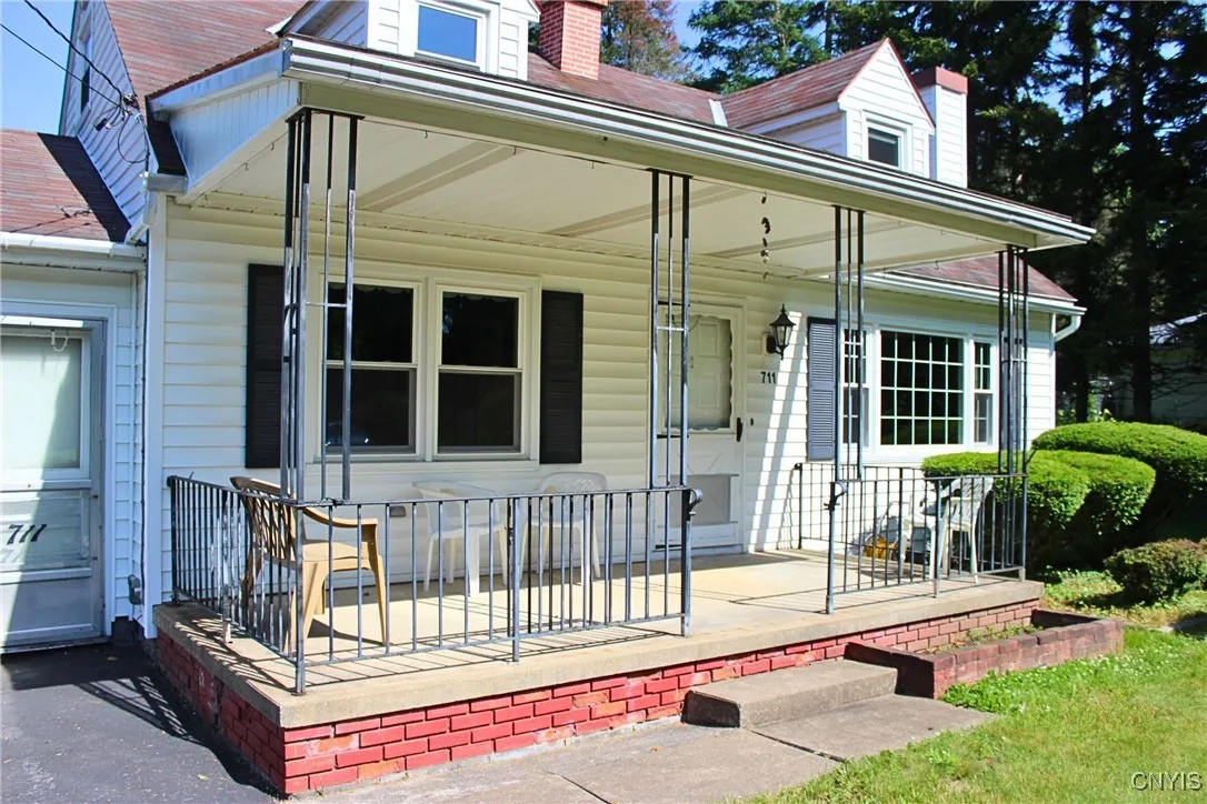 711 Wilbain Drive East, Utica, New York 13502, Utica, New York 13502, 2 Bedrooms Bedrooms, 7 Rooms Rooms,2 BathroomsBathrooms,Residential,Closed,711 Wilbain Drive East, Utica, New York 13502,0,S1614963