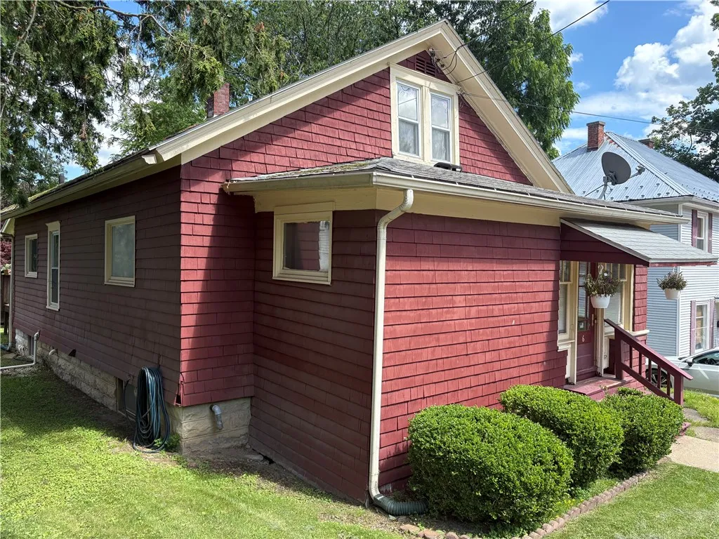 6 Highland Street, Oneonta-city, New York 13820, Oneonta, New York 13820, 2 Bedrooms Bedrooms, 6 Rooms Rooms,1 BathroomBathrooms,Residential,For Sale,6 Highland Street, Oneonta-city, New York 13820,R1618183