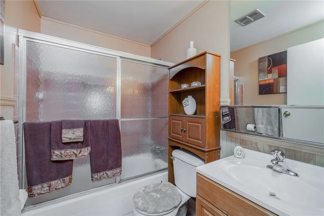244 Wildflower Drive, Henrietta, New York 14623, Henrietta, New York 14623, 3 Bedrooms Bedrooms, 6 Rooms Rooms,1 BathroomBathrooms,Residential,Closed,244 Wildflower Drive, Henrietta, New York 14623,R1615661