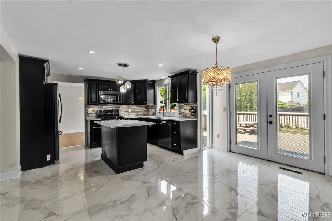 10 San Mateo Court, Amherst, New York 14051, Amherst, New York 14051, 4 Bedrooms Bedrooms, 8 Rooms Rooms,2 BathroomsBathrooms,Residential,For Sale,10 San Mateo Court, Amherst, New York 14051,B1618088
