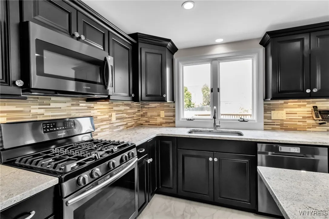 10 San Mateo Court, Amherst, New York 14051, Amherst, New York 14051, 4 Bedrooms Bedrooms, 8 Rooms Rooms,2 BathroomsBathrooms,Residential,For Sale,10 San Mateo Court, Amherst, New York 14051,B1618088