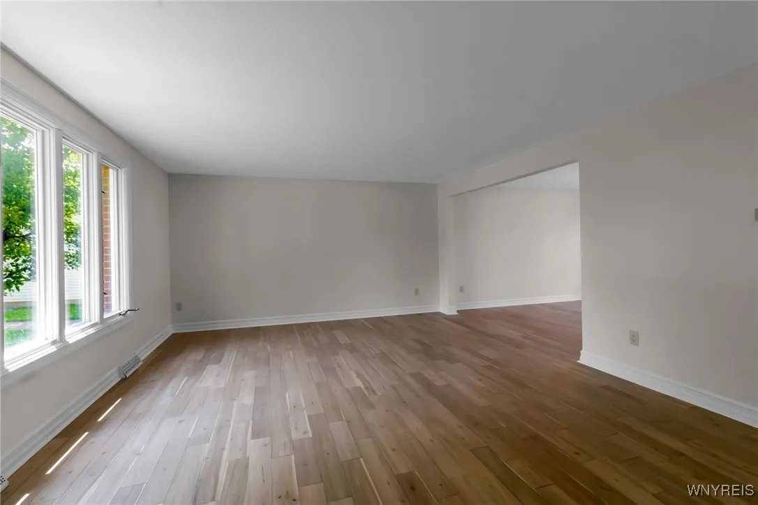 10 San Mateo Court, Amherst, New York 14051, Amherst, New York 14051, 4 Bedrooms Bedrooms, 8 Rooms Rooms,2 BathroomsBathrooms,Residential,For Sale,10 San Mateo Court, Amherst, New York 14051,B1618088