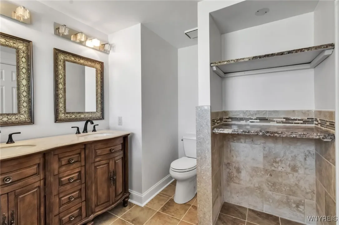 10 San Mateo Court, Amherst, New York 14051, Amherst, New York 14051, 4 Bedrooms Bedrooms, 8 Rooms Rooms,2 BathroomsBathrooms,Residential,For Sale,10 San Mateo Court, Amherst, New York 14051,B1618088