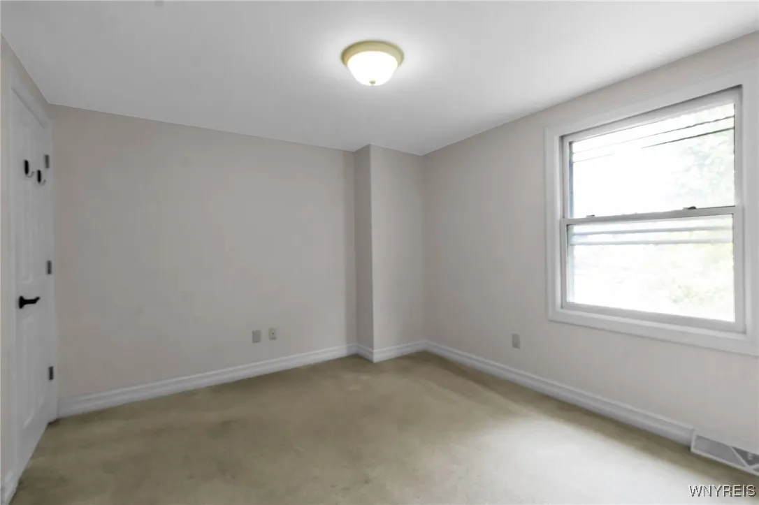 10 San Mateo Court, Amherst, New York 14051, Amherst, New York 14051, 4 Bedrooms Bedrooms, 8 Rooms Rooms,2 BathroomsBathrooms,Residential,For Sale,10 San Mateo Court, Amherst, New York 14051,B1618088
