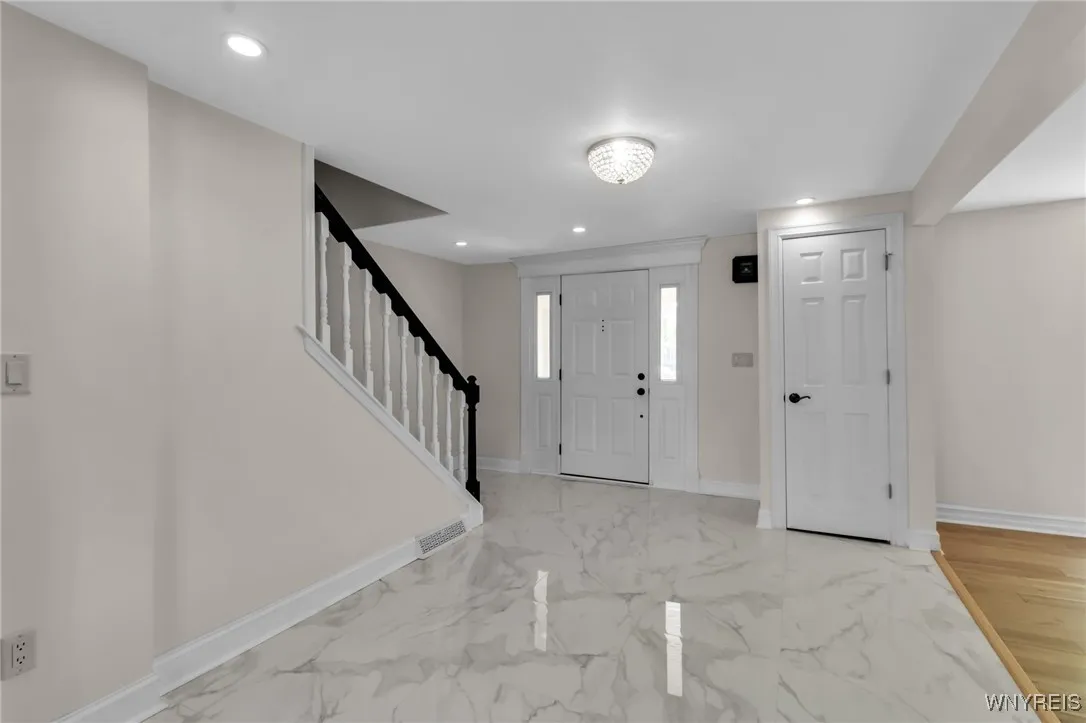 10 San Mateo Court, Amherst, New York 14051, Amherst, New York 14051, 4 Bedrooms Bedrooms, 8 Rooms Rooms,2 BathroomsBathrooms,Residential,For Sale,10 San Mateo Court, Amherst, New York 14051,B1618088