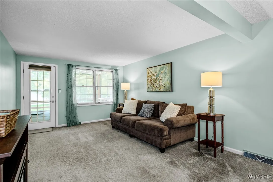 31 Olde Stone Lane, Lancaster, New York 14086, Lancaster, New York 14086, 2 Bedrooms Bedrooms, 5 Rooms Rooms,2 BathroomsBathrooms,Residential,Closed,31 Olde Stone Lane, Lancaster, New York 14086,B1617879