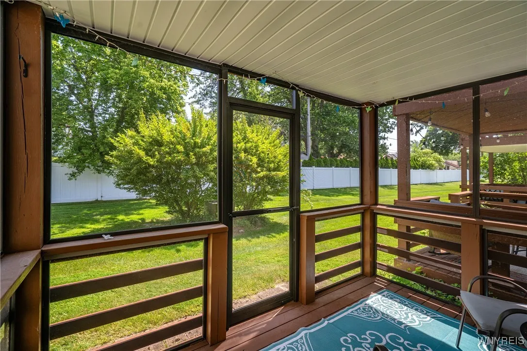 31 Olde Stone Lane, Lancaster, New York 14086, Lancaster, New York 14086, 2 Bedrooms Bedrooms, 5 Rooms Rooms,2 BathroomsBathrooms,Residential,Closed,31 Olde Stone Lane, Lancaster, New York 14086,B1617879