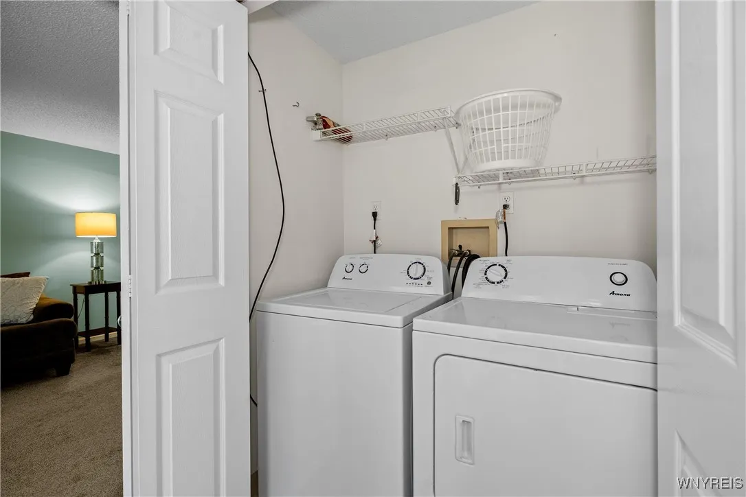 31 Olde Stone Lane, Lancaster, New York 14086, Lancaster, New York 14086, 2 Bedrooms Bedrooms, 5 Rooms Rooms,2 BathroomsBathrooms,Residential,Closed,31 Olde Stone Lane, Lancaster, New York 14086,B1617879