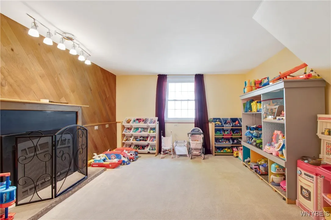 191 Lehn Springs Drive, Amherst, New York 14221, Amherst, New York 14221, 4 Bedrooms Bedrooms, 9 Rooms Rooms,1 BathroomBathrooms,Residential,Closed,191 Lehn Springs Drive, Amherst, New York 14221,0,B1617320