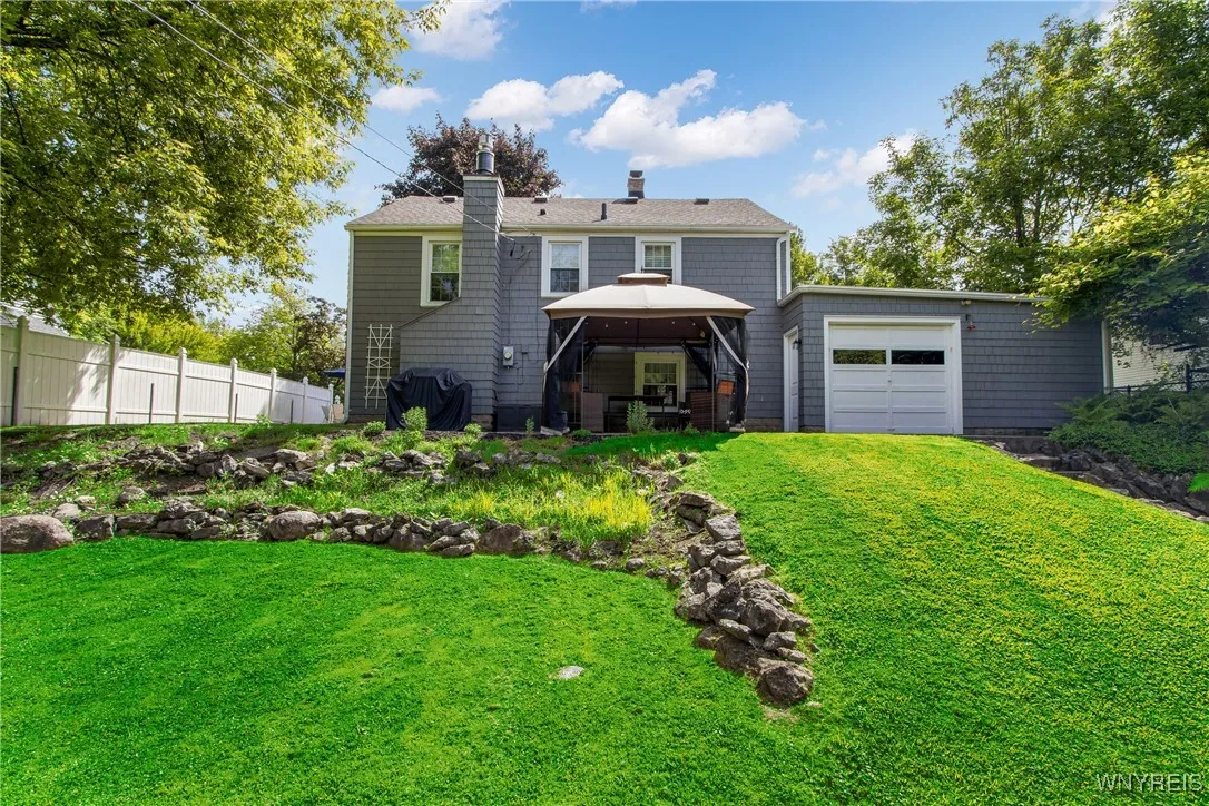 191 Lehn Springs Drive, Amherst, New York 14221, Amherst, New York 14221, 4 Bedrooms Bedrooms, 9 Rooms Rooms,1 BathroomBathrooms,Residential,Closed,191 Lehn Springs Drive, Amherst, New York 14221,0,B1617320
