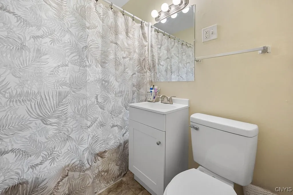 403 Valley Drive, Syracuse, New York 13207, Syracuse, New York 13207, 4 Bedrooms Bedrooms, ,2 BathroomsBathrooms,Residential,For Sale,403 Valley Drive, Syracuse, New York 13207,S1617773