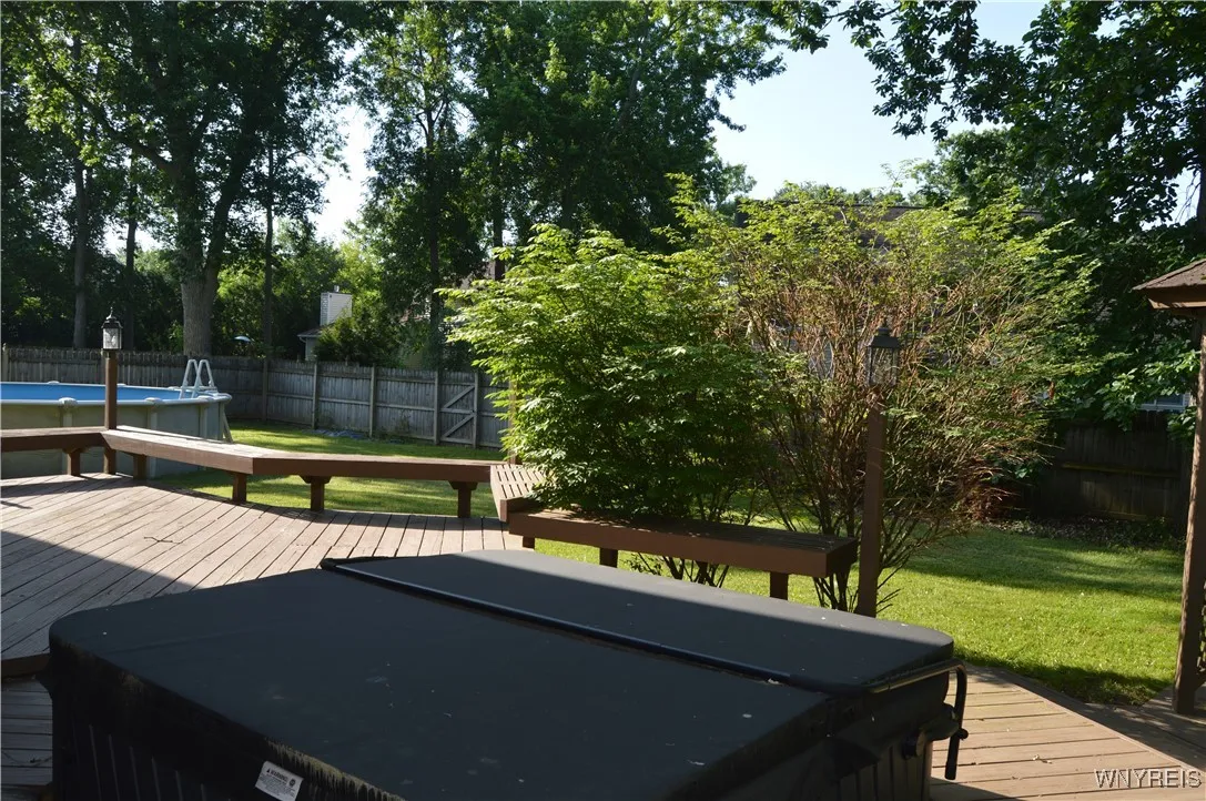 76 Obrien Drive, Lockport-city, New York 14094, Lockport City, New York 14094, 3 Bedrooms Bedrooms, 11 Rooms Rooms,2 BathroomsBathrooms,Residential,Closed,76 Obrien Drive, Lockport-city, New York 14094,0,B1617500