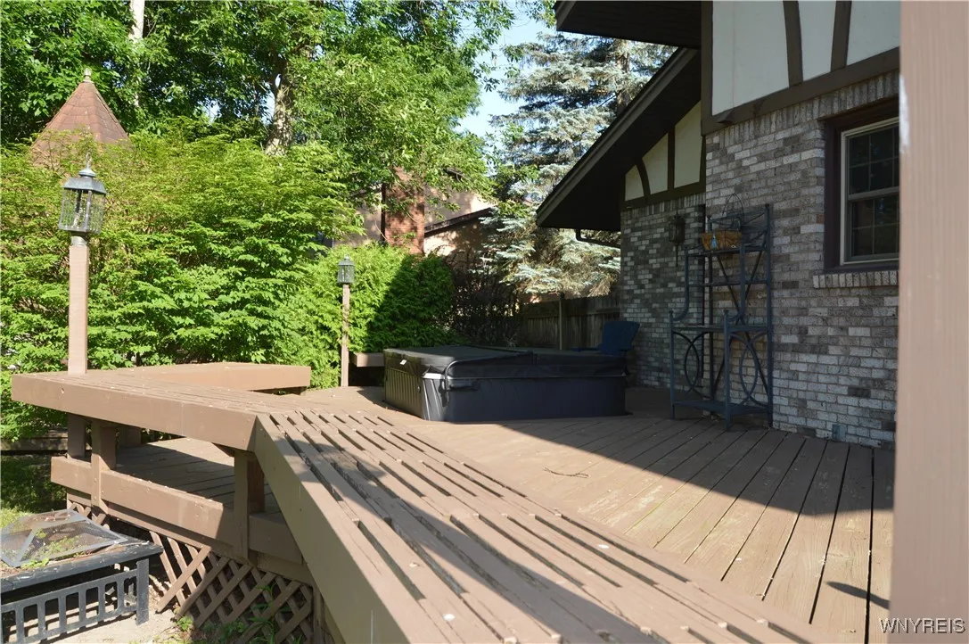 76 Obrien Drive, Lockport-city, New York 14094, Lockport City, New York 14094, 3 Bedrooms Bedrooms, 11 Rooms Rooms,2 BathroomsBathrooms,Residential,Closed,76 Obrien Drive, Lockport-city, New York 14094,0,B1617500