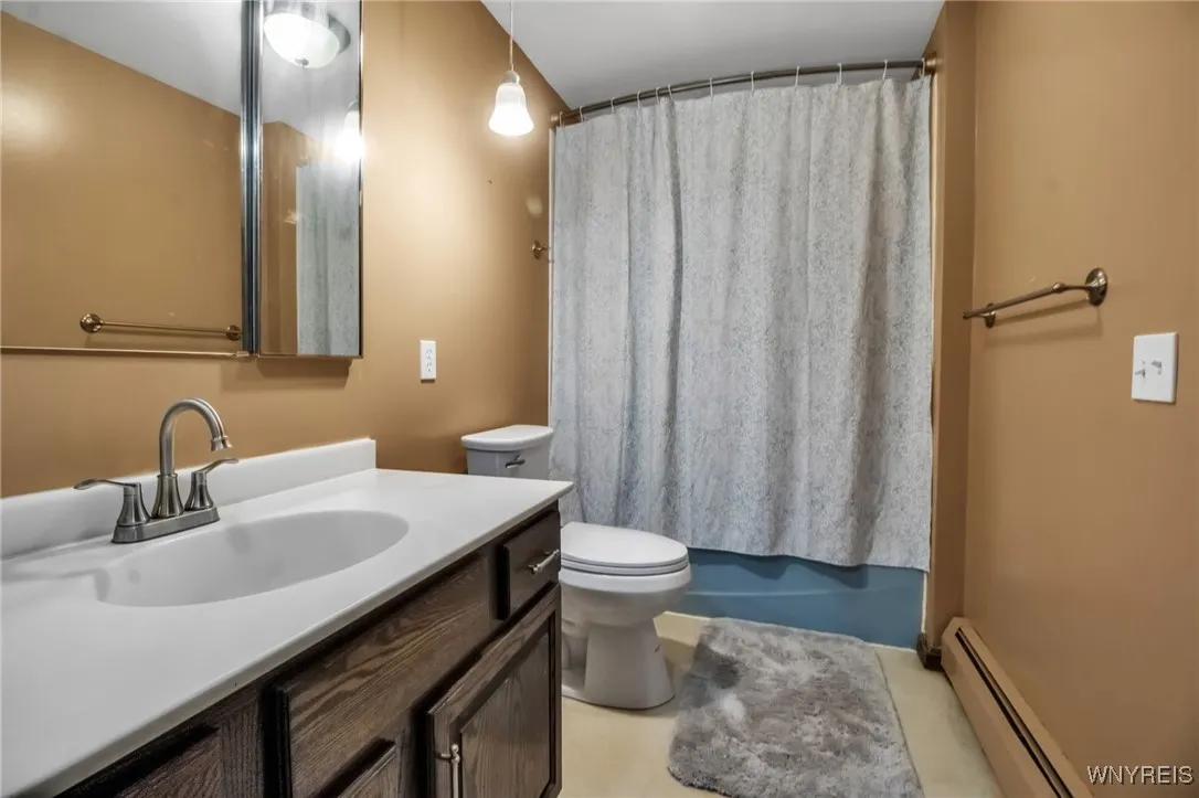 76 Obrien Drive, Lockport-city, New York 14094, Lockport City, New York 14094, 3 Bedrooms Bedrooms, 11 Rooms Rooms,2 BathroomsBathrooms,Residential,Closed,76 Obrien Drive, Lockport-city, New York 14094,0,B1617500