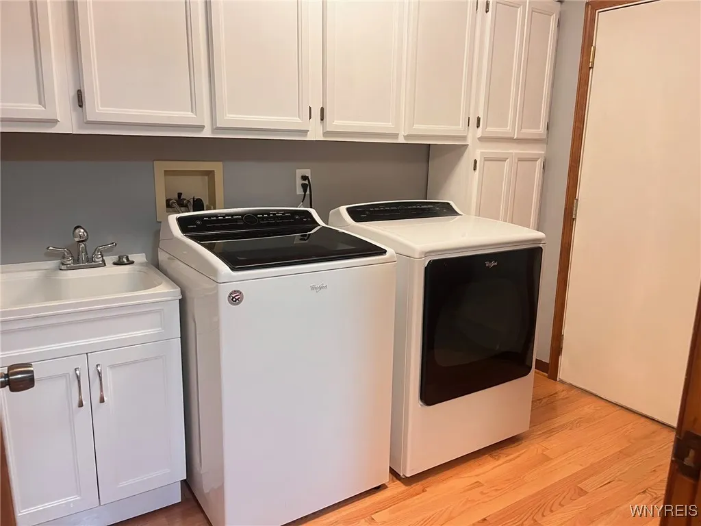5861 Goodrich Road 6d, Clarence, New York 14032, Clarence, New York 14032, 2 Bedrooms Bedrooms, 7 Rooms Rooms,2 BathroomsBathrooms,Residential,For Sale,5861 Goodrich Road 6d, Clarence, New York 14032,B1617802