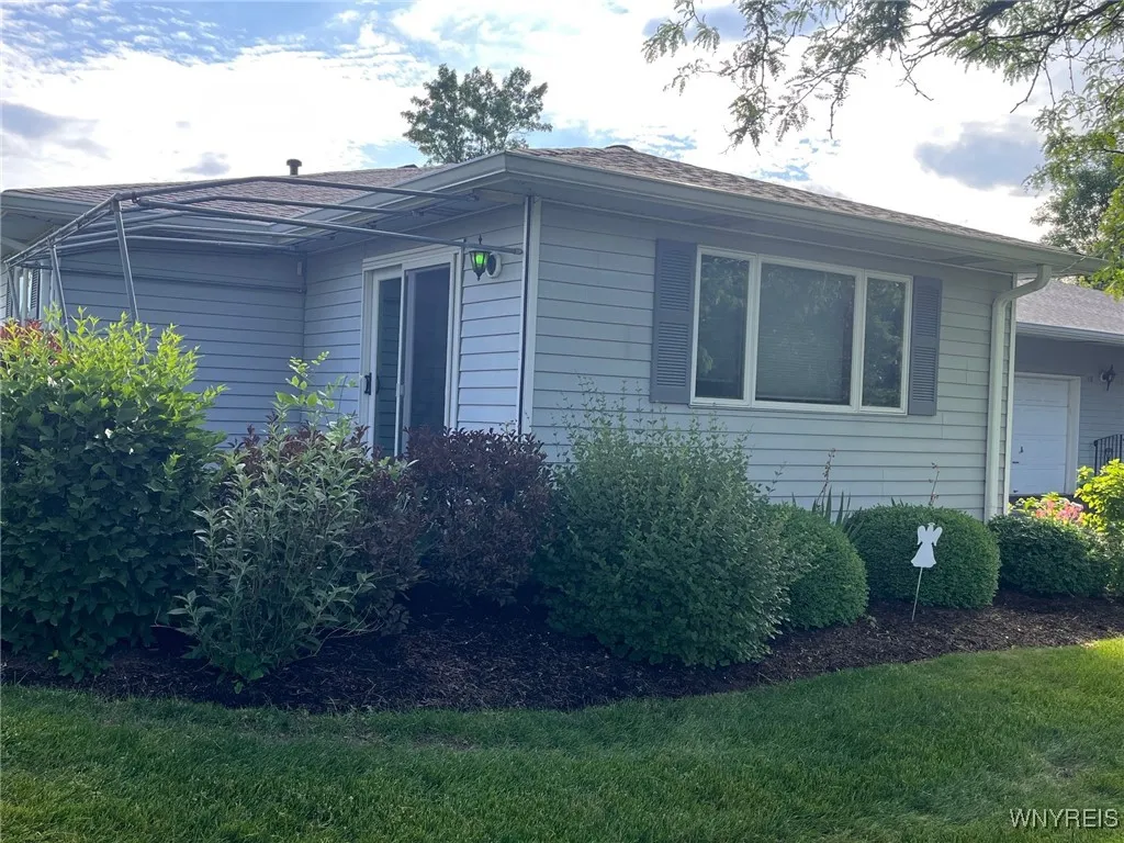 5861 Goodrich Road 6d, Clarence, New York 14032, Clarence, New York 14032, 2 Bedrooms Bedrooms, 7 Rooms Rooms,2 BathroomsBathrooms,Residential,For Sale,5861 Goodrich Road 6d, Clarence, New York 14032,B1617802