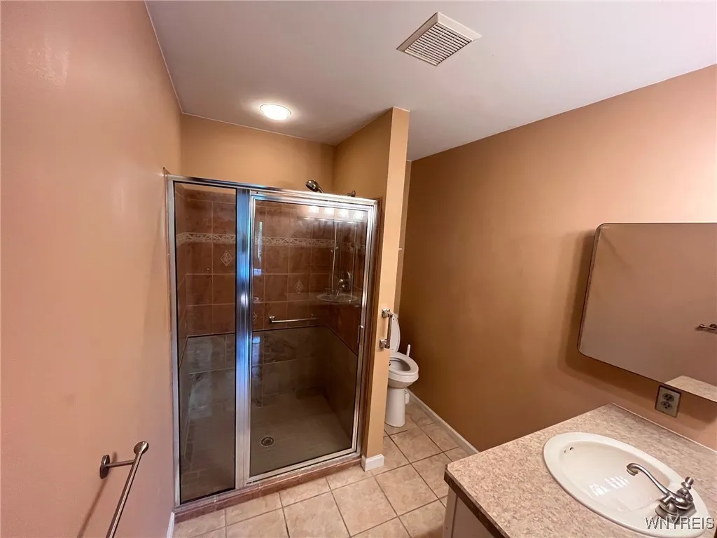5861 Goodrich Road 6d, Clarence, New York 14032, Clarence, New York 14032, 2 Bedrooms Bedrooms, 7 Rooms Rooms,2 BathroomsBathrooms,Residential,For Sale,5861 Goodrich Road 6d, Clarence, New York 14032,B1617802
