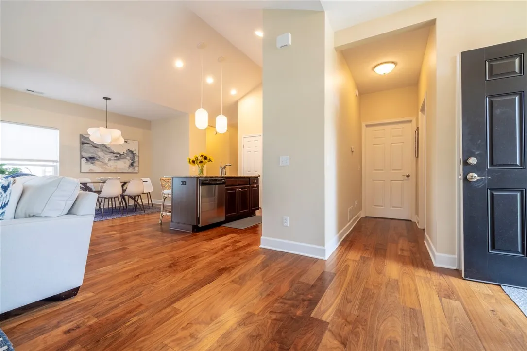 246 Maryview Drive, Penfield, New York 14580, Penfield, New York 14580, 2 Bedrooms Bedrooms, 6 Rooms Rooms,2 BathroomsBathrooms,Residential,Closed,246 Maryview Drive, Penfield, New York 14580,0,R1617799