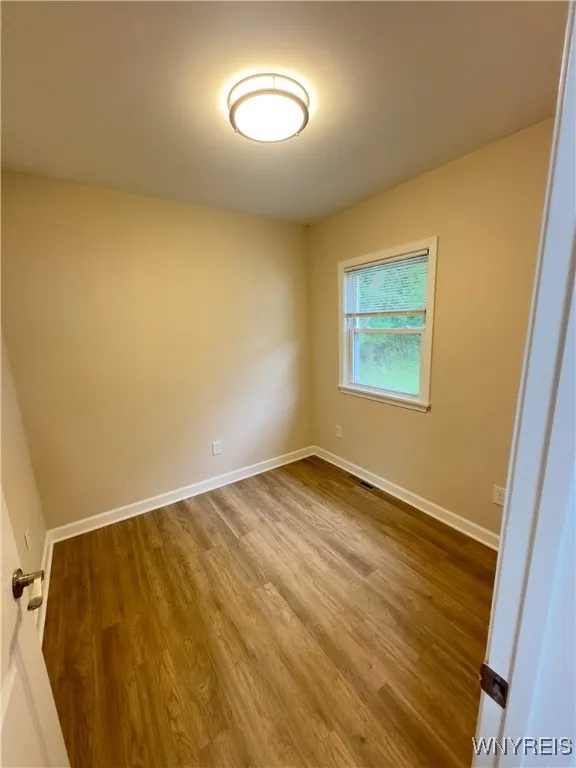8639 Larch St Street, Evans, New York 14006, Evans, New York 14006, 2 Bedrooms Bedrooms, 5 Rooms Rooms,1 BathroomBathrooms,Residential,For Sale,8639 Larch St Street, Evans, New York 14006,B1617860