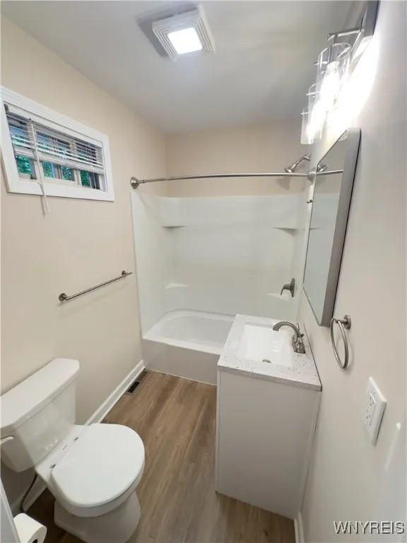 8639 Larch St Street, Evans, New York 14006, Evans, New York 14006, 2 Bedrooms Bedrooms, 5 Rooms Rooms,1 BathroomBathrooms,Residential,For Sale,8639 Larch St Street, Evans, New York 14006,B1617860