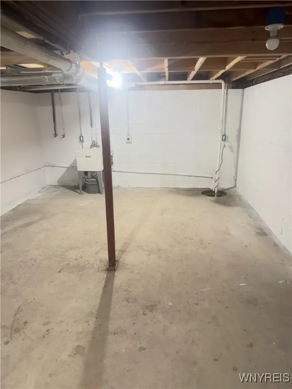 8639 Larch St Street, Evans, New York 14006, Evans, New York 14006, 2 Bedrooms Bedrooms, 5 Rooms Rooms,1 BathroomBathrooms,Residential,For Sale,8639 Larch St Street, Evans, New York 14006,B1617860