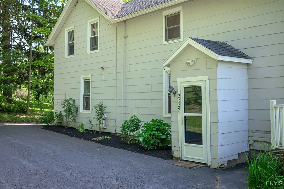 4378 Jordan Road, Skaneateles, New York 13152, Skaneateles, New York 13152, 4 Bedrooms Bedrooms, 8 Rooms Rooms,2 BathroomsBathrooms,Residential Lease,Closed,4378 Jordan Road, Skaneateles, New York 13152,S1613525