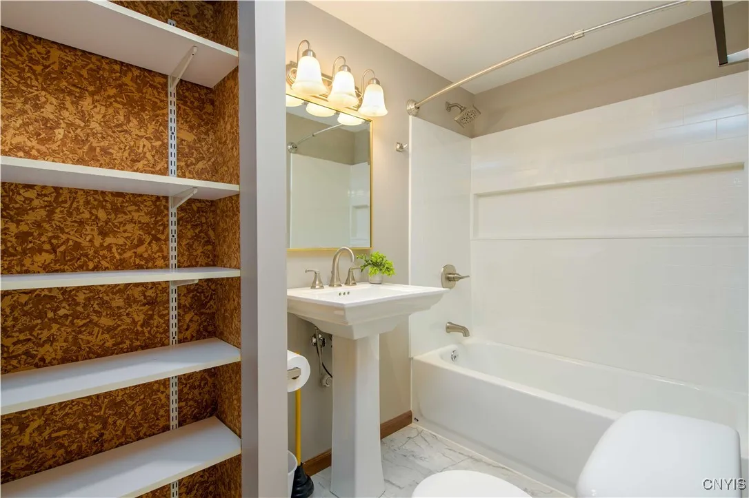 4378 Jordan Road, Skaneateles, New York 13152, Skaneateles, New York 13152, 4 Bedrooms Bedrooms, 8 Rooms Rooms,2 BathroomsBathrooms,Residential Lease,Closed,4378 Jordan Road, Skaneateles, New York 13152,S1613525
