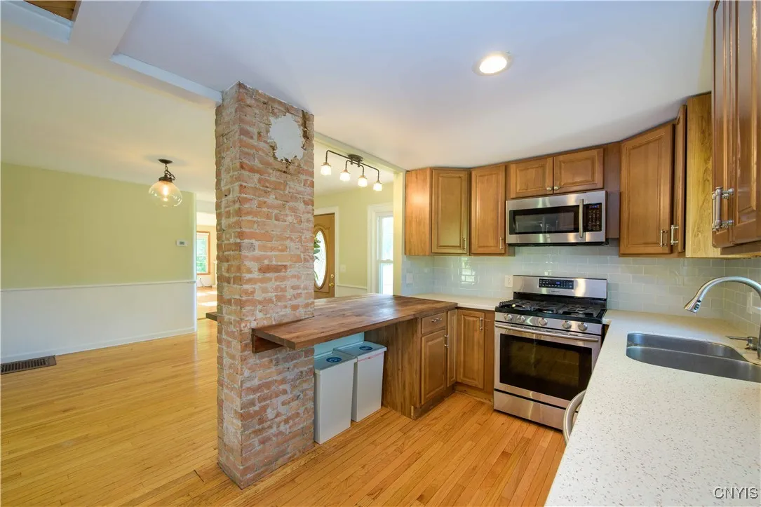 4378 Jordan Road, Skaneateles, New York 13152, Skaneateles, New York 13152, 4 Bedrooms Bedrooms, 8 Rooms Rooms,2 BathroomsBathrooms,Residential Lease,Closed,4378 Jordan Road, Skaneateles, New York 13152,S1613525