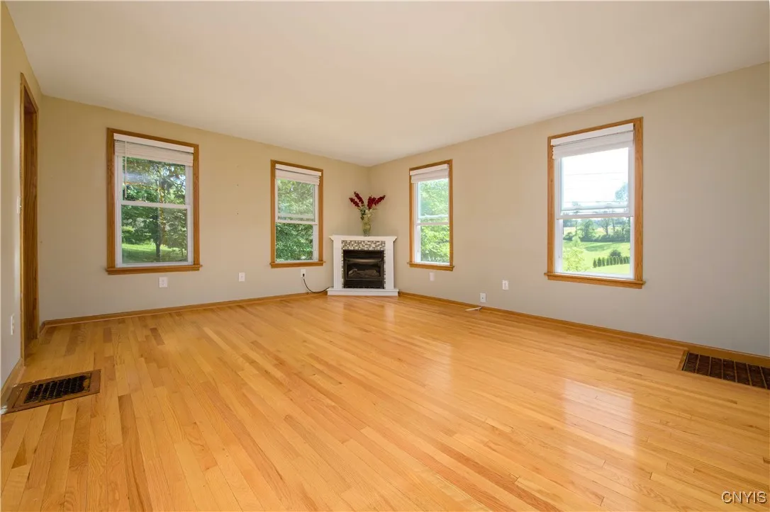 4378 Jordan Road, Skaneateles, New York 13152, Skaneateles, New York 13152, 4 Bedrooms Bedrooms, 8 Rooms Rooms,2 BathroomsBathrooms,Residential Lease,Closed,4378 Jordan Road, Skaneateles, New York 13152,S1613525